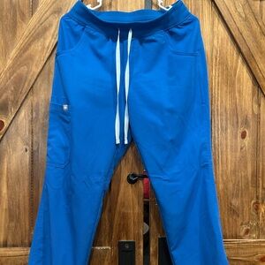Figs Kade cargo scrub pants medium petite